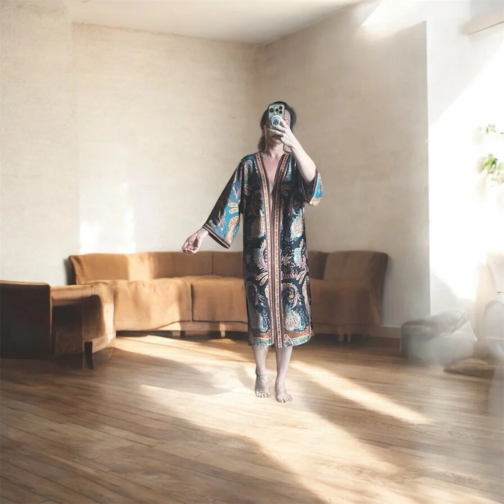 Japanese Paisley Kimono - Picture 2 of 2